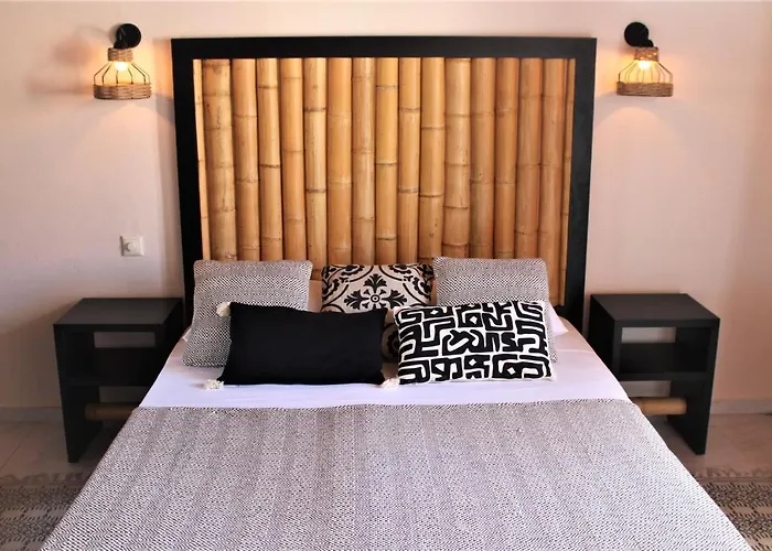 Dali Hriszí Aktí Haniá